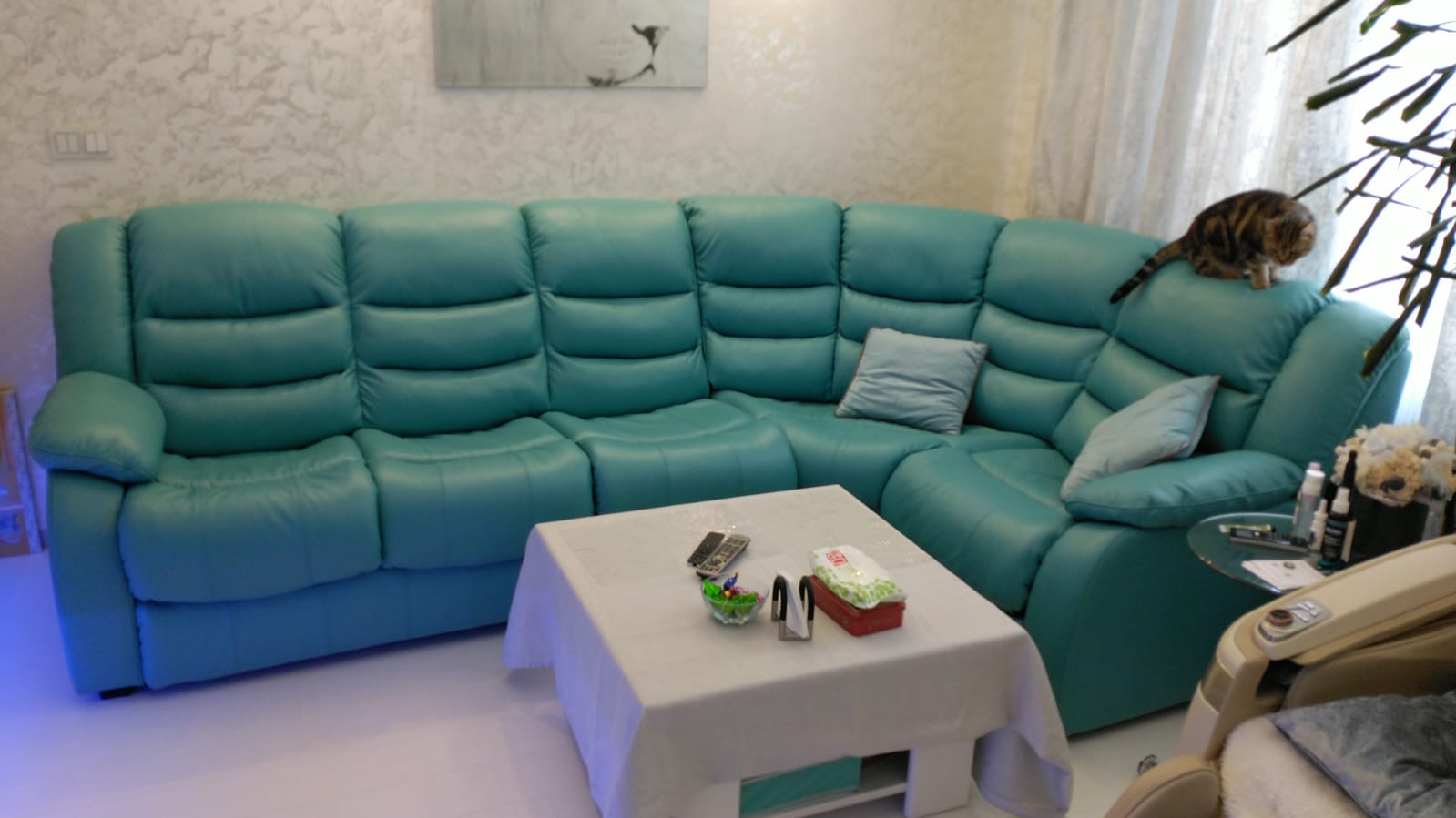 Перетяжка дивана на дому. Лакинск